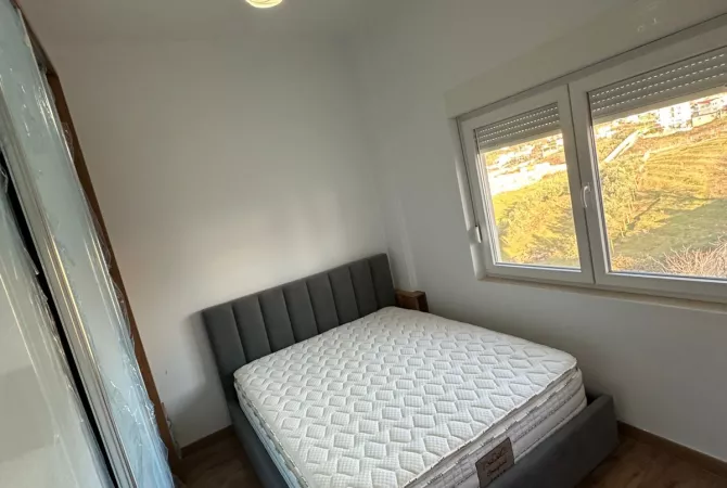 Shtepi me qera 1+1 ne Tirane - 37,000 Leke