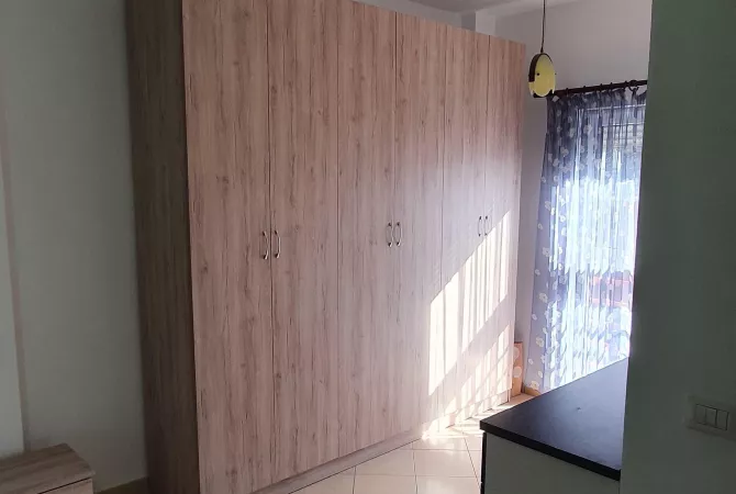Shtepi me qera 2+1 ne Tirane - 550 Euro