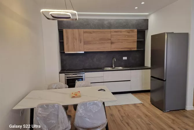 Shtepi me qera 1+1 ne Tirane - 45,000 Leke