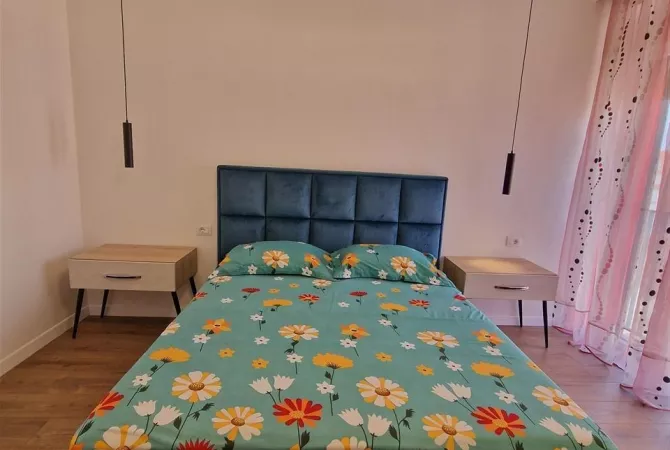 Shtepi me qera Apartament ne Tirane, 1+1, Mobilimi E mobiluar, Pagesa 45,000  Leke.