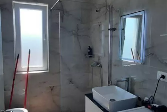 Shtepi ne shitje 2+1 ne Tirane - 100,000 Euro