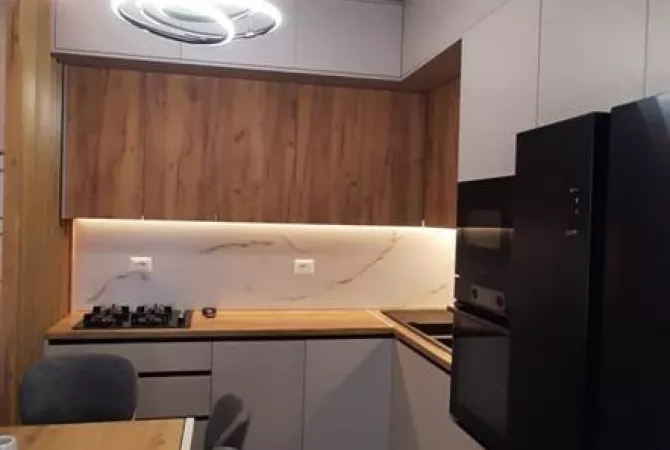 Shtepi ne shitje Apartament ne Tirane, 2+1, Mobilimi E mobiluar, Pagesa 100,000  Euro.