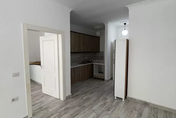 Jepet me qera ambient zyrash ne Astir 