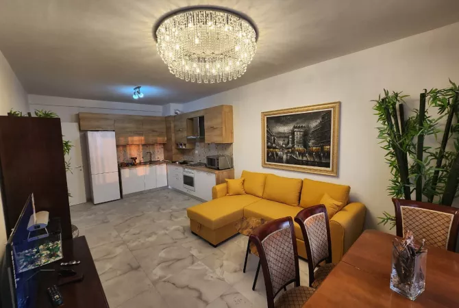 Shtepi me qera 2+1 ne Tirane - 45,000 Leke