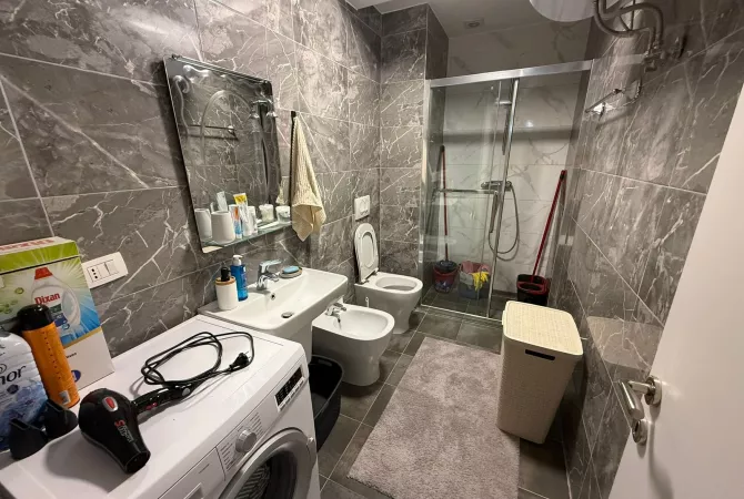 Shtepi me qera Apartament ne Tirane, 2+1, Mobilimi E mobiluar, Pagesa 750  Euro.