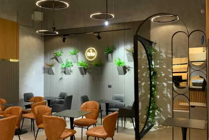 Business Property for Rent 3+1 in Tirana - 220,000 Leke