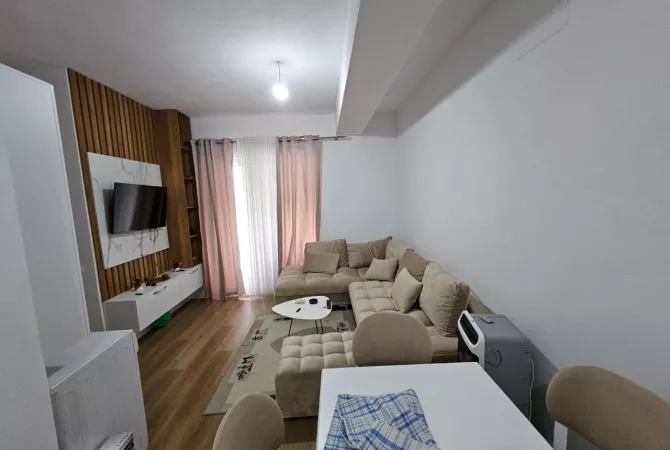 Shtepi ne shitje 2+1 ne Tirane - 115,000 Euro