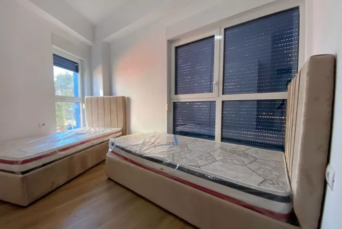 Shtepi ne shitje Apartament ne Tirane, 2+1, Mobilimi E mobiluar, Pagesa 115,000  Euro.