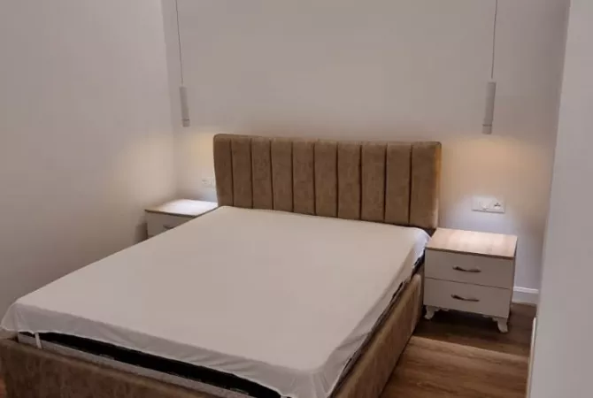Shtepi me qera Garsoniere ne Tirane - 400 Euro