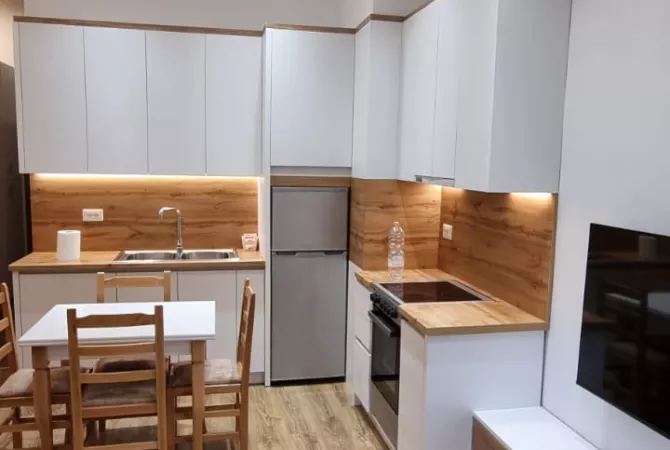 Shtepi me qera Garsoniere ne Tirane - 400 Euro