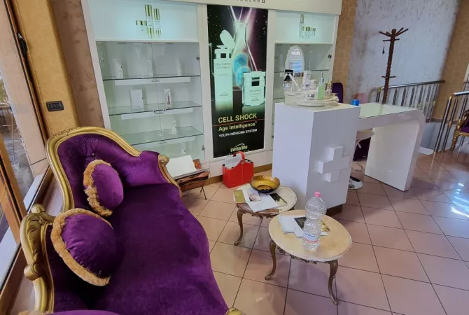 Jepet me qera Ambient tek Mine Peza