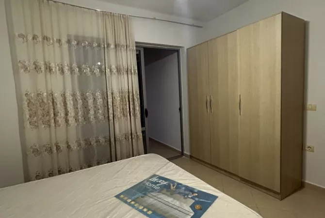 Shtepi me qera Apartament ne Tirane, 1+1, Mobilimi E mobiluar, Pagesa 35,000  Leke.