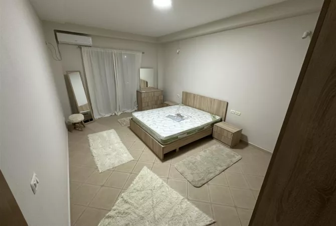 Shtepi me qera 2+1 ne Tirane - 55,000 Leke