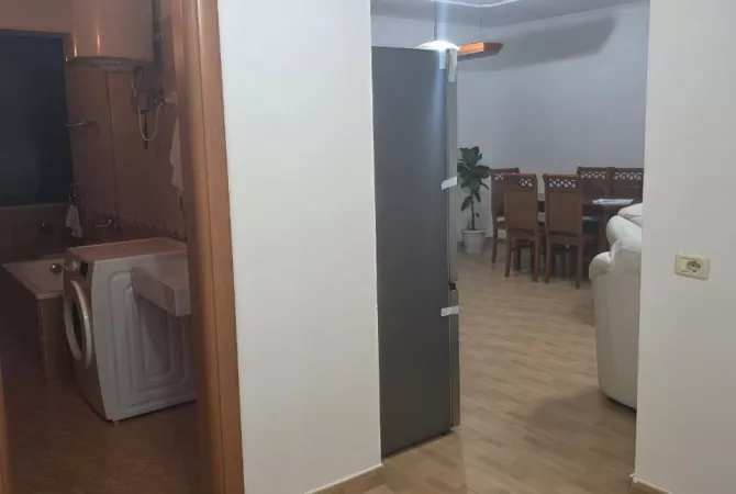 Shtepi me qera 1+1 ne Tirane - 800 Euro