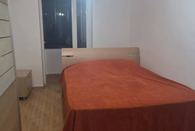 Shtepi me qera Apartament ne Tirane, 1+1, Mobilimi E mobiluar, Pagesa 800  Euro.