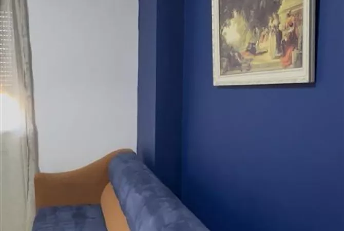 Shtepi me qera 2+1 ne Tirane - 54,000 Leke