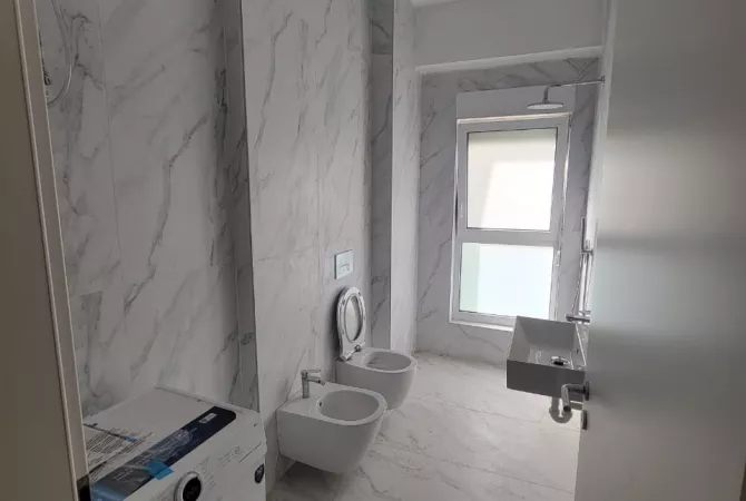 Shtepi me qera Apartament ne Tirane, 2+1, Mobilimi E mobiluar, Pagesa 50,000  Leke.