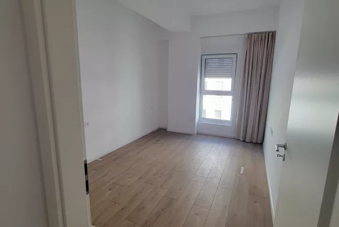 Shtepi me qera 1+1 ne Tirane - 40,000 Leke