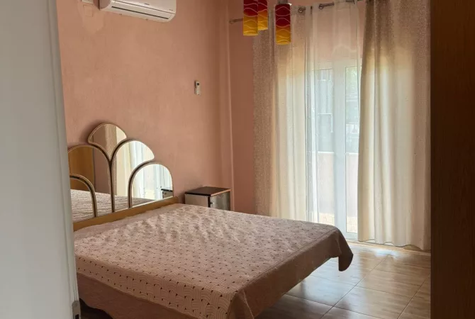 Shtepi me qera 2+1 ne Tirane - 400 Euro
