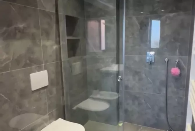 Shtepi me qera Apartament ne Tirane, 2+1, Mobilimi E mobiluar, Pagesa 850  Euro.