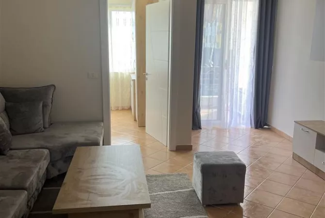 Shtepi me qera Apartament ne Tirane, 2+1, Mobilimi E mobiluar, Pagesa 45,000  Leke.