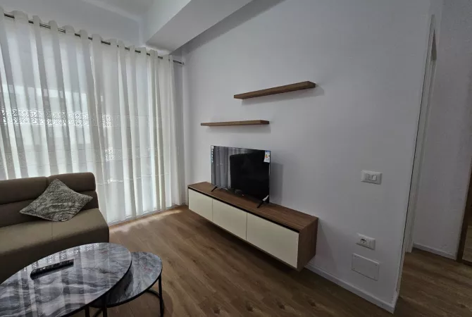 Shtepi me qera 1+1 ne Tirane - 450 Euro