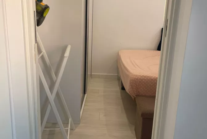 Shtepi me qera Apartament ne Tirane, 1+1, Mobilimi E mobiluar, Pagesa 500  Euro.