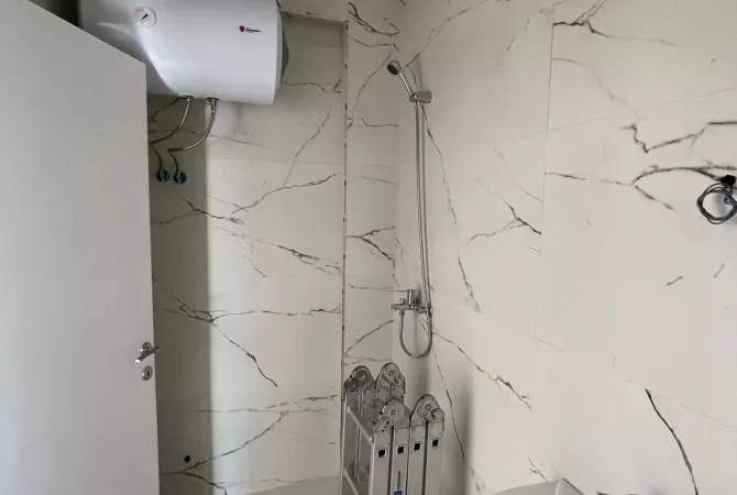 Shtepi me qera 2+1 ne Tirane - 35,000 Leke
