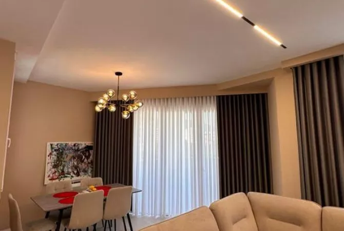 Shtepi me qera 2+1 ne Tirane - 80,000 Leke