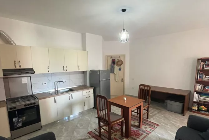 Shtepi me qera 1+1 ne Tirane - 480 Euro