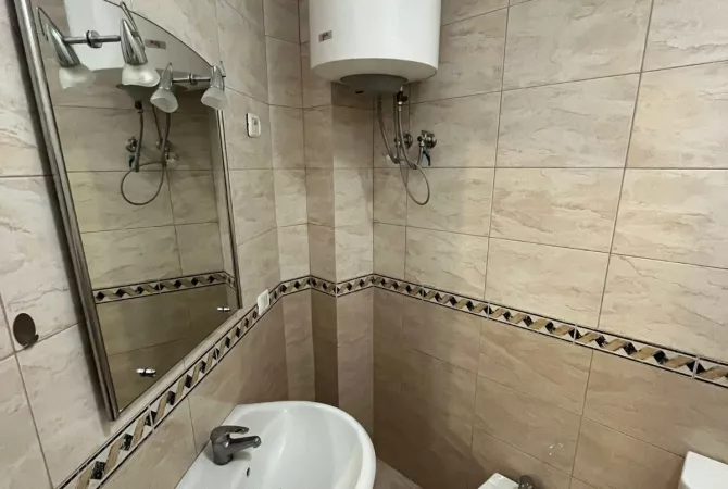 Shtepi me qera 1+1 ne Tirane - 480 Euro