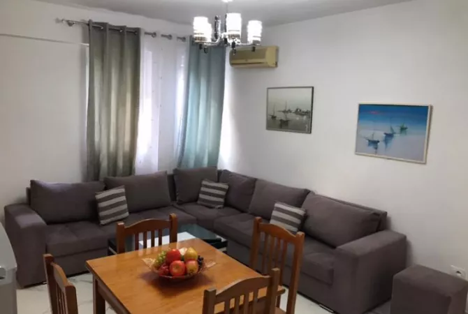 Shtepi me qera 1+1 ne Tirane - 42,000 Leke
