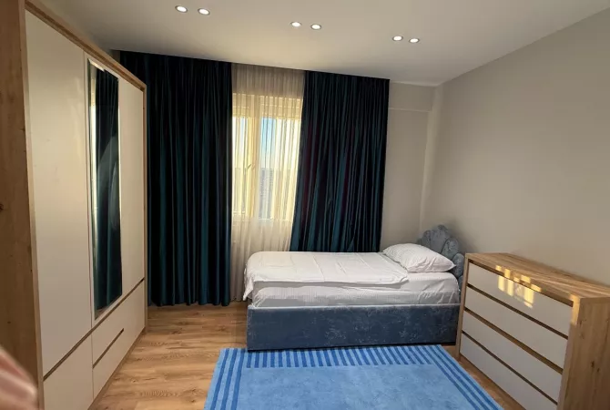 Shtepi me qera 2+1 ne Tirane - 800 Euro