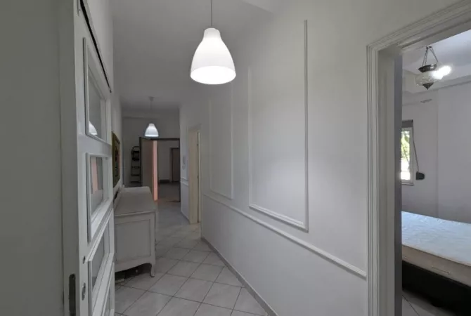 Shtepi me qera 2+1 ne Tirane - 500 Euro