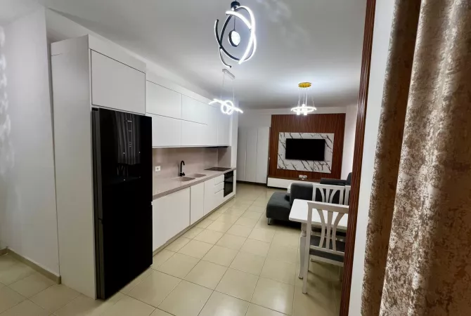 Shtepi me qera 2+1 ne Tirane - 650 Euro