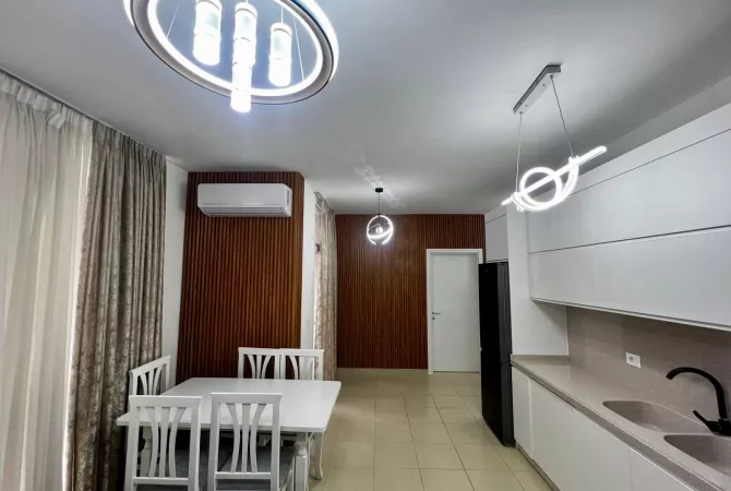 Shtepi me qera 2+1 ne Tirane - 650 Euro