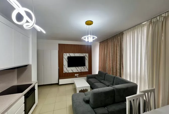 Shtepi me qera 2+1 ne Tirane - 650 Euro