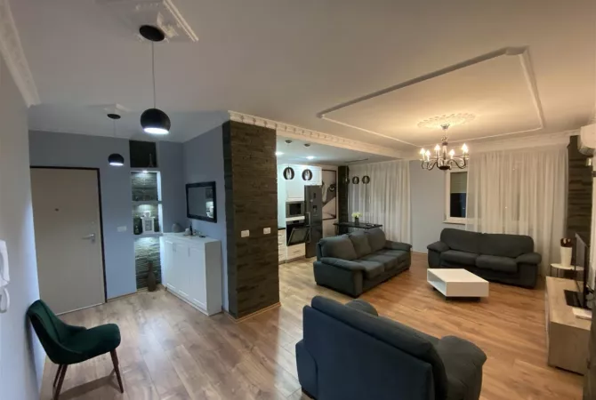 Shtepi me qera 2+1 ne Tirane - 700 Euro