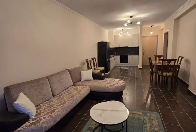 Casa in affitto 2+1 a Tirana - 50,000 Leke