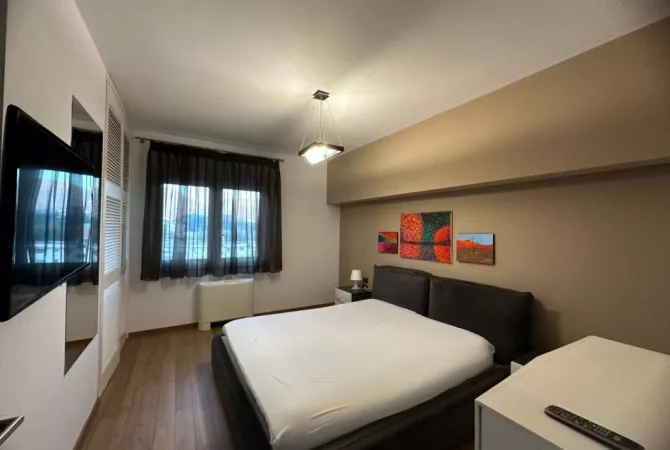 Shtepi me qera Apartament ne Tirane, 1+1, Mobilimi E mobiluar, Pagesa 950  Euro.