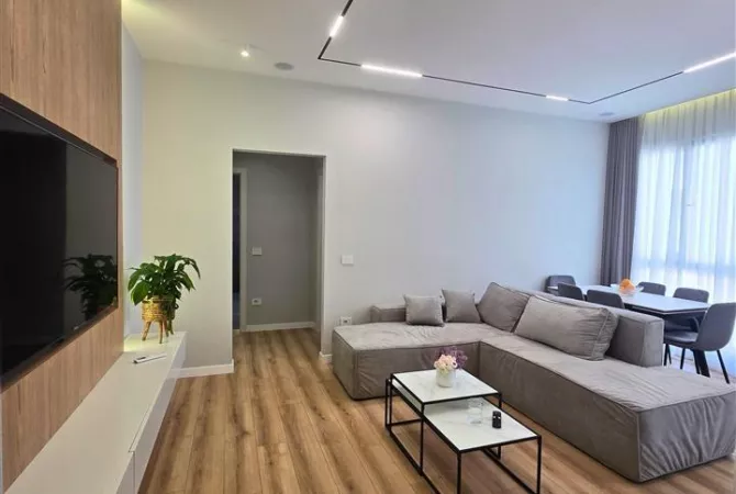 Casa in affitto 1+1 a Tirana - 1,400 Euro