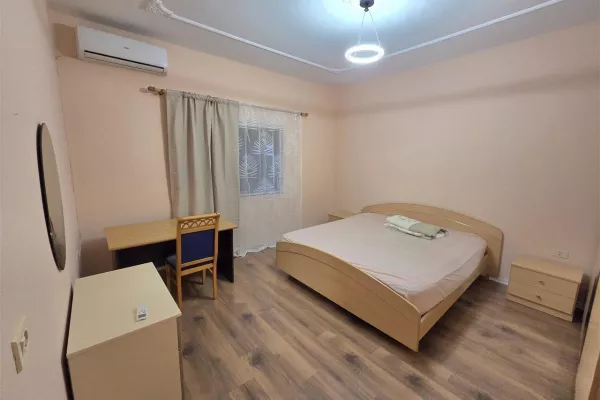 Shtepi me qera 3+1 ne Tirane - 800 Euro