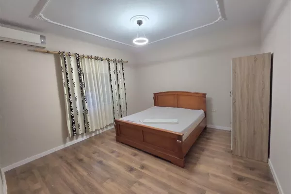 Shtepi me qera 3+1 ne Tirane - 800 Euro