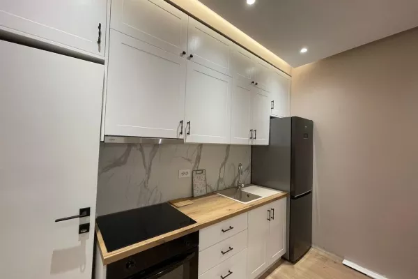Shtepi me qera Apartament ne Tirane, 2+1, Mobilimi E mobiluar, Pagesa 850  Euro.