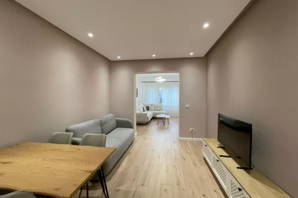 Shtepi me qera 2+1 ne Tirane - 850 Euro
