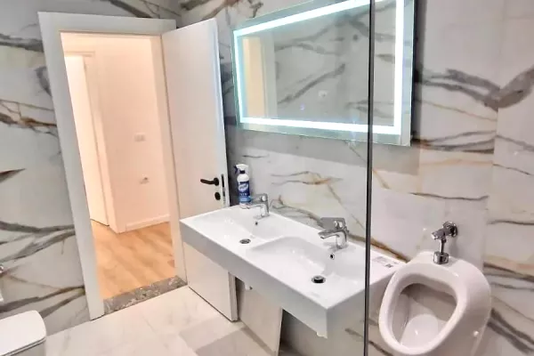 Jepet ambient me qera ne Qender