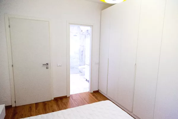Shtepi me qera 2+1 ne Tirane - 700 Euro
