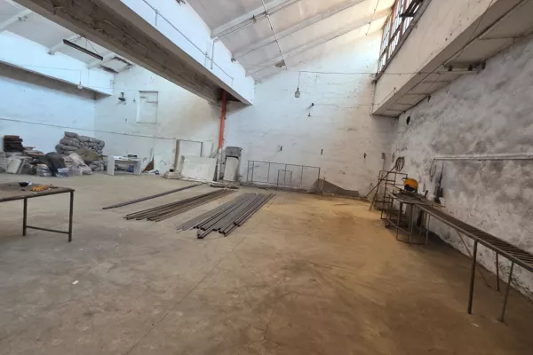 Business Property for Rent 4+1 in Tirana - 1,300 Euro