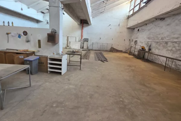 Business Property for Rent 4+1 in Tirana - 1,300 Euro