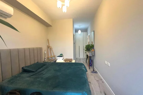 Shtepi ne shitje Apartament ne Tirane, 3+1, Mobilimi E mobiluar, Pagesa 370,000  Euro.